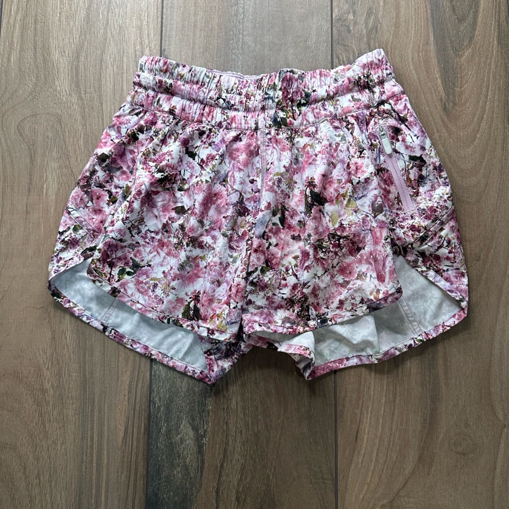 Lululemon tracker short
